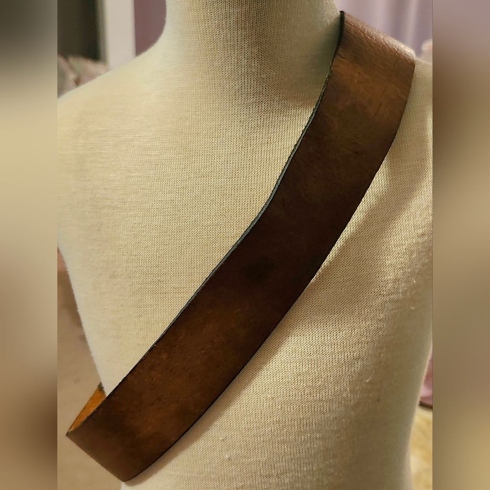 Vintage Textan Cowhide Leather & Handpainted Buckle - Picture 5 of 11
